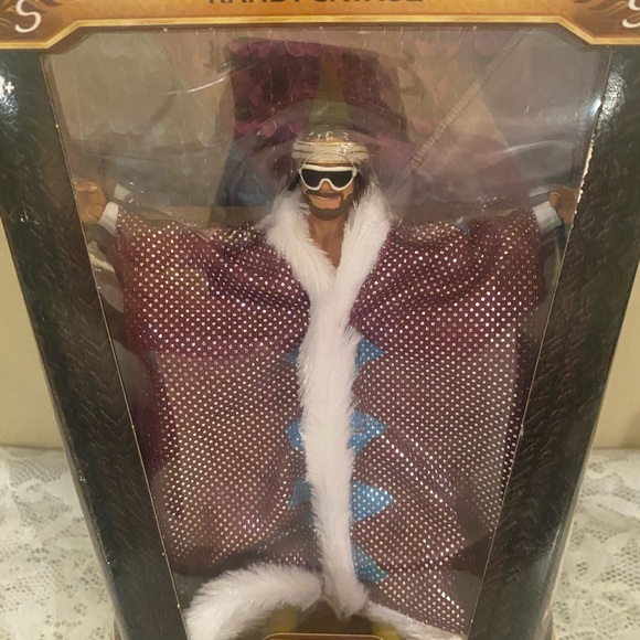 WWE Defining Moments Elite “Macho Man” Randy Savage (Wrestlemania III) Figure - Picture 2 of 8